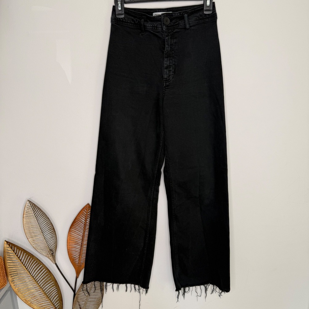 Zara High Waisted Wide Leg Jeans Black Raw Hem Frayed Size 4 EUR 36 MEX 26